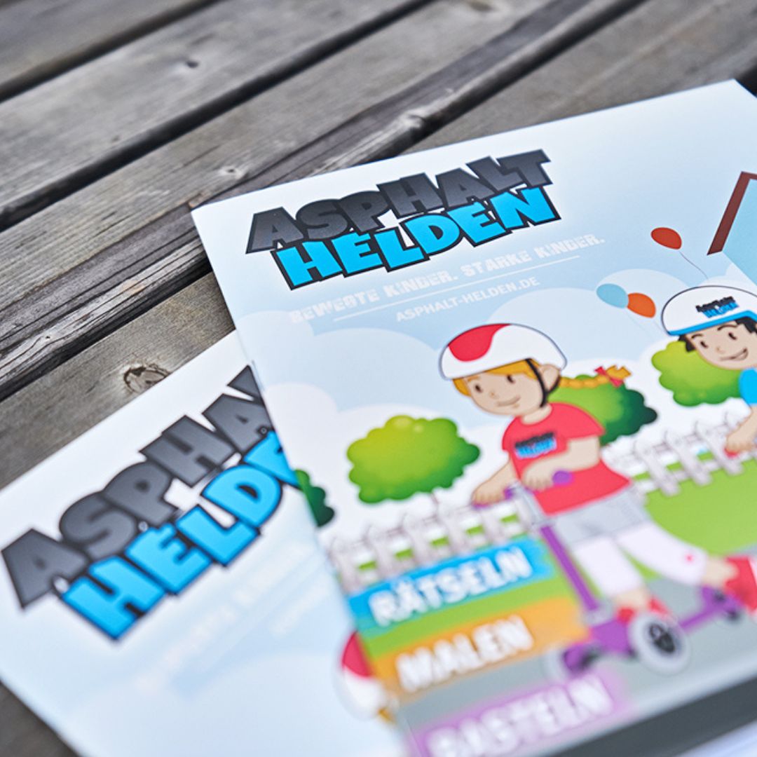 ASPHALT-HELDEN Booklet - (C) Marusia Luft